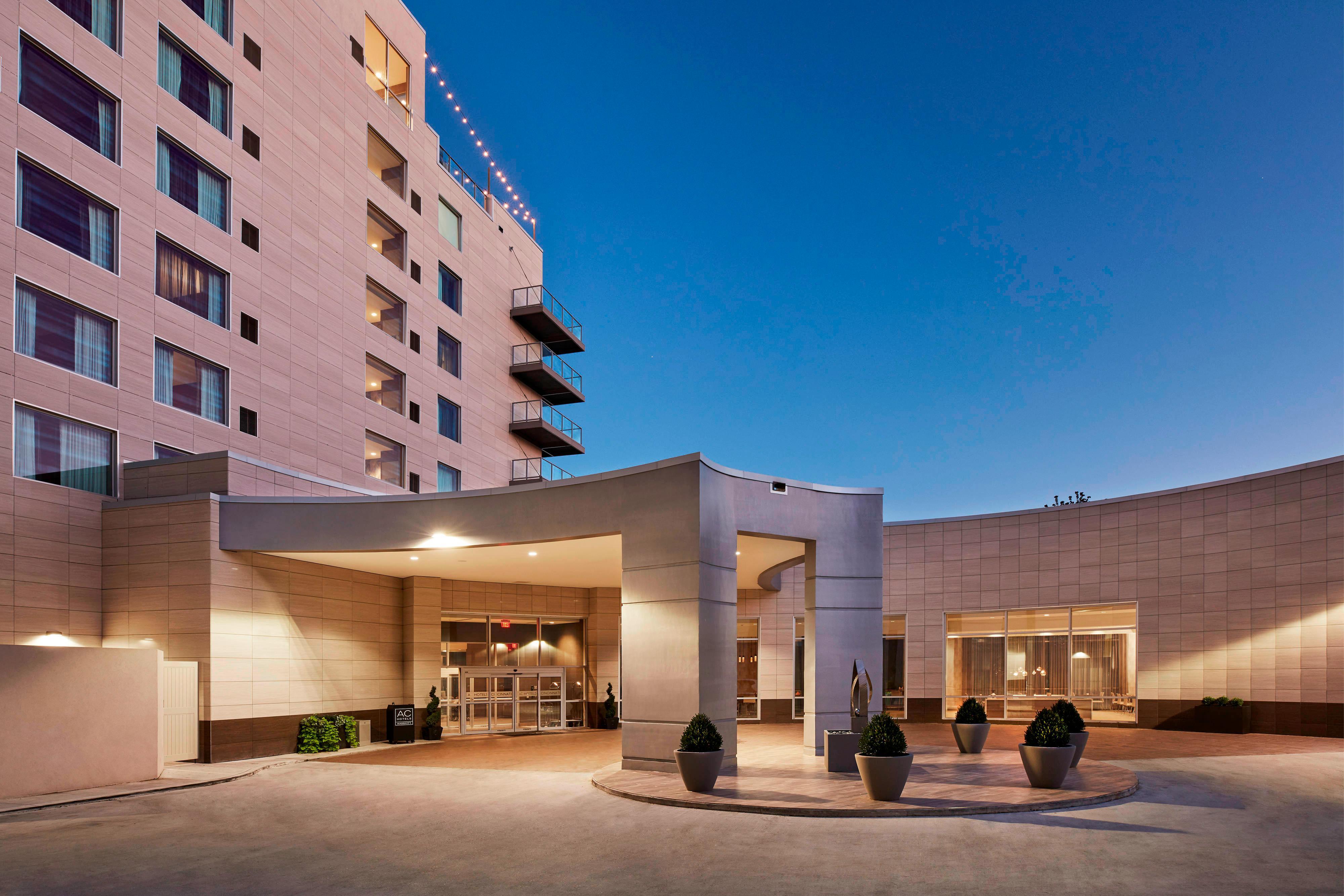 Ac Hotel By Marriott Cincinnati At The Banks Bagian luar foto