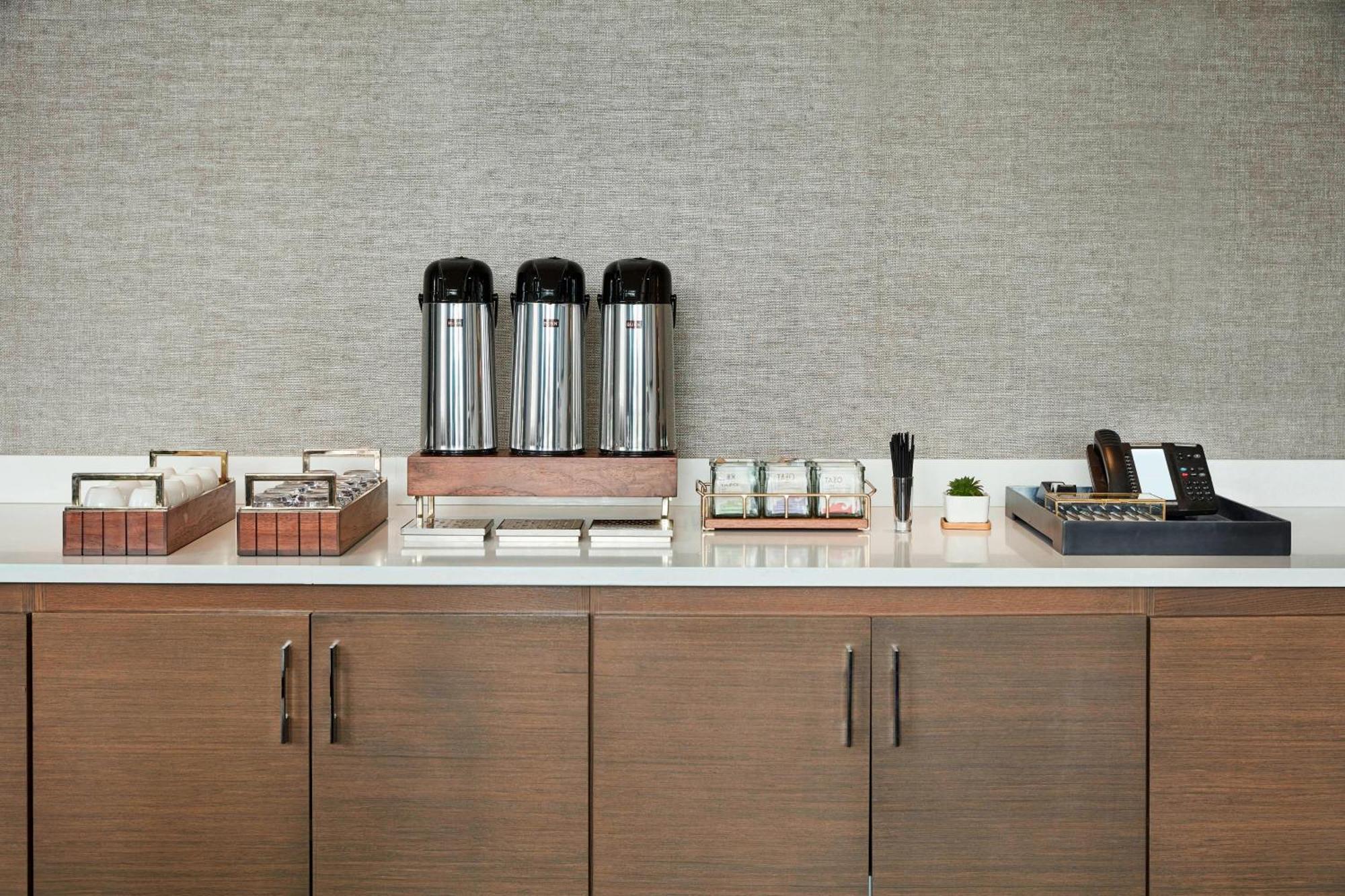 Ac Hotel By Marriott Cincinnati At The Banks Bagian luar foto