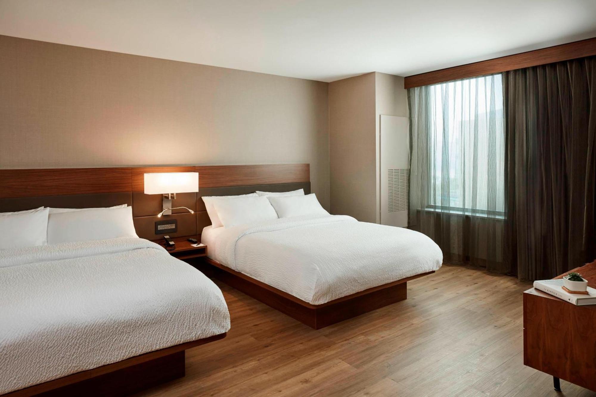 Ac Hotel By Marriott Cincinnati At The Banks Bagian luar foto