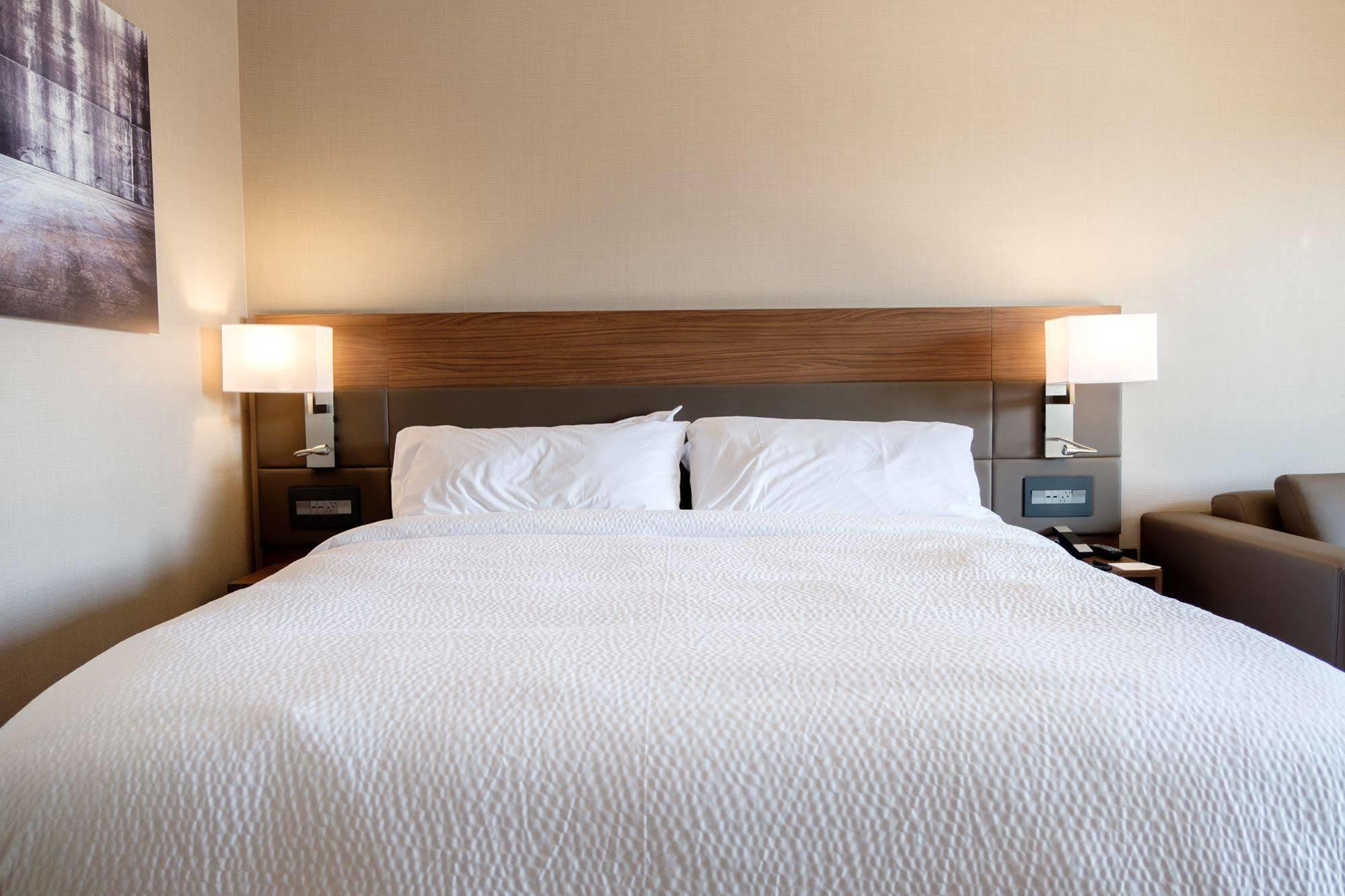 Ac Hotel By Marriott Cincinnati At The Banks Bagian luar foto
